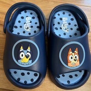 NWOT Bluey Kids' Blue Clog Sandals